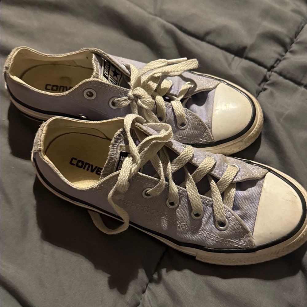 Lavender Converse light purple All-Stars size 1 kids chucks - Picture 2 of 5